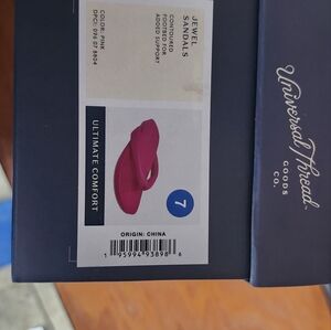 Universal Threads Ultimate Comfort Contoured Jewel Sandals Pink Size 7